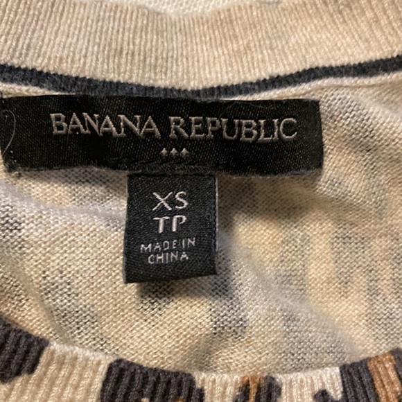 Banana Republic Cheetah Print Sweater - Picture 3 of 8